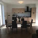 Degli Ulivi فيلة كيافاري