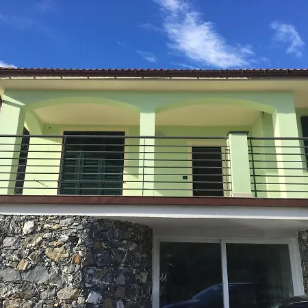 Villa Degli Ulivi *